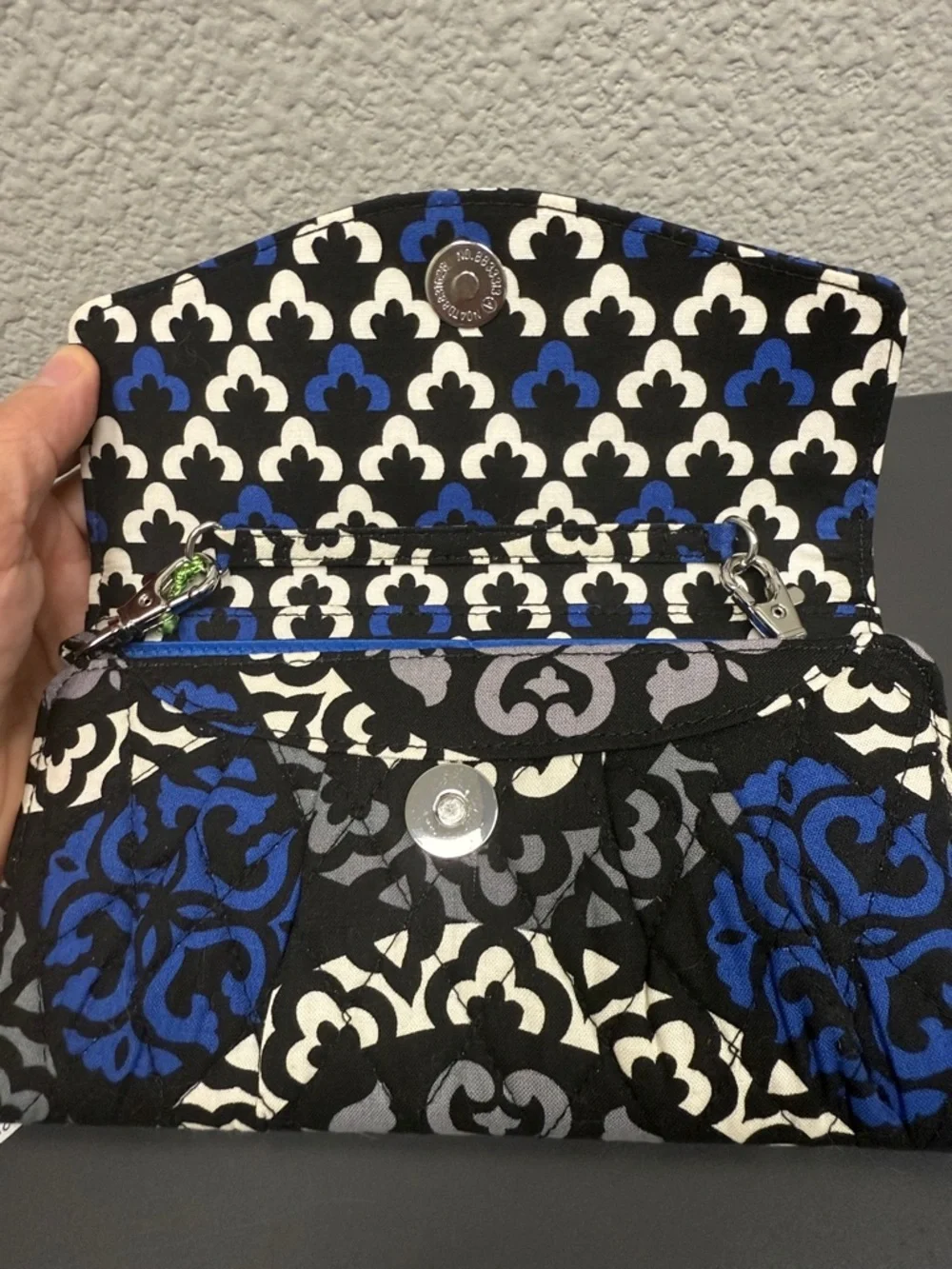 Vera Bradley Blue & Black Canterberry Cobalt Patterned Quilted Crossbody Clutch